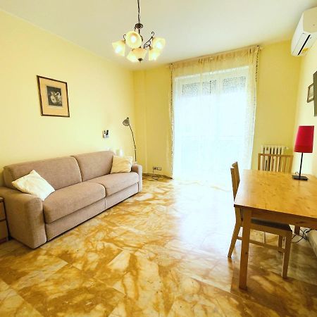 Accomodo Mib27 Bivano Centrale Vila Milão Exterior foto