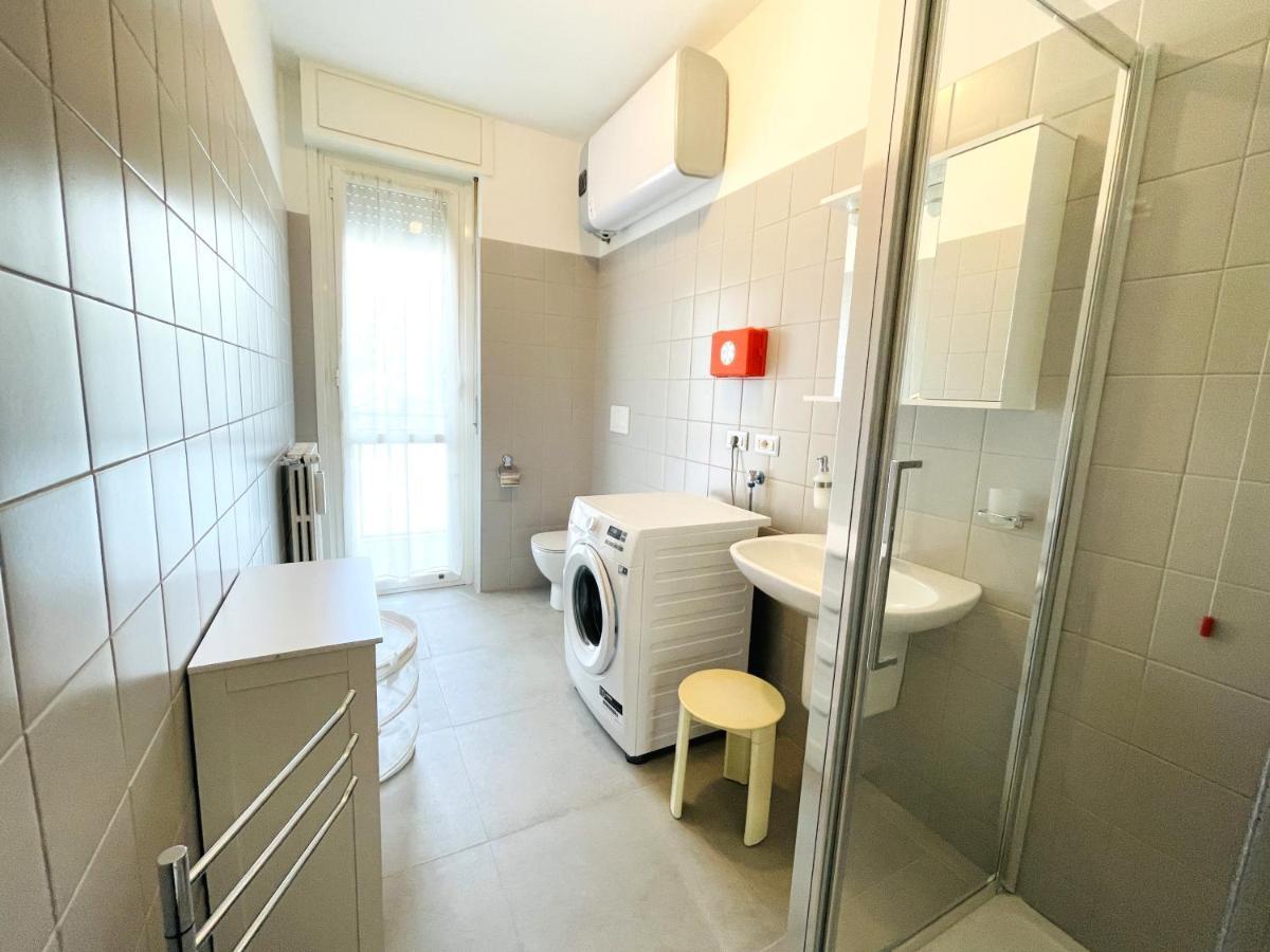 Accomodo Mib27 Bivano Centrale Vila Milão Exterior foto